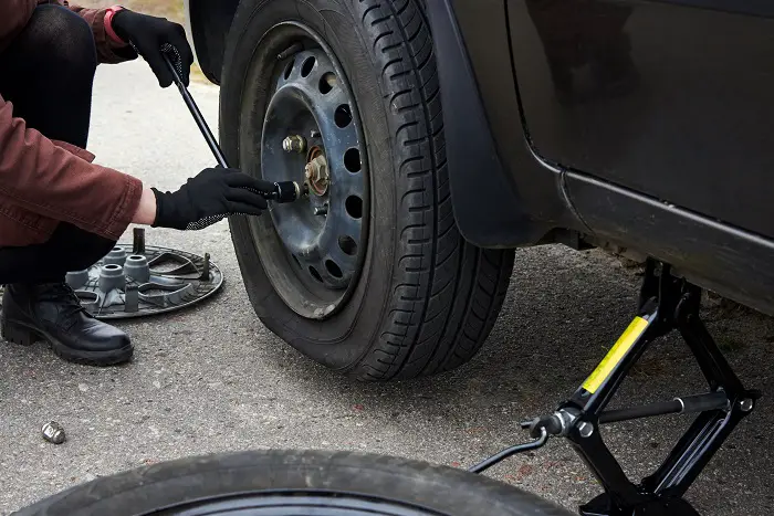 Quel spécialiste des pneus contacter en cas de crevaison ?